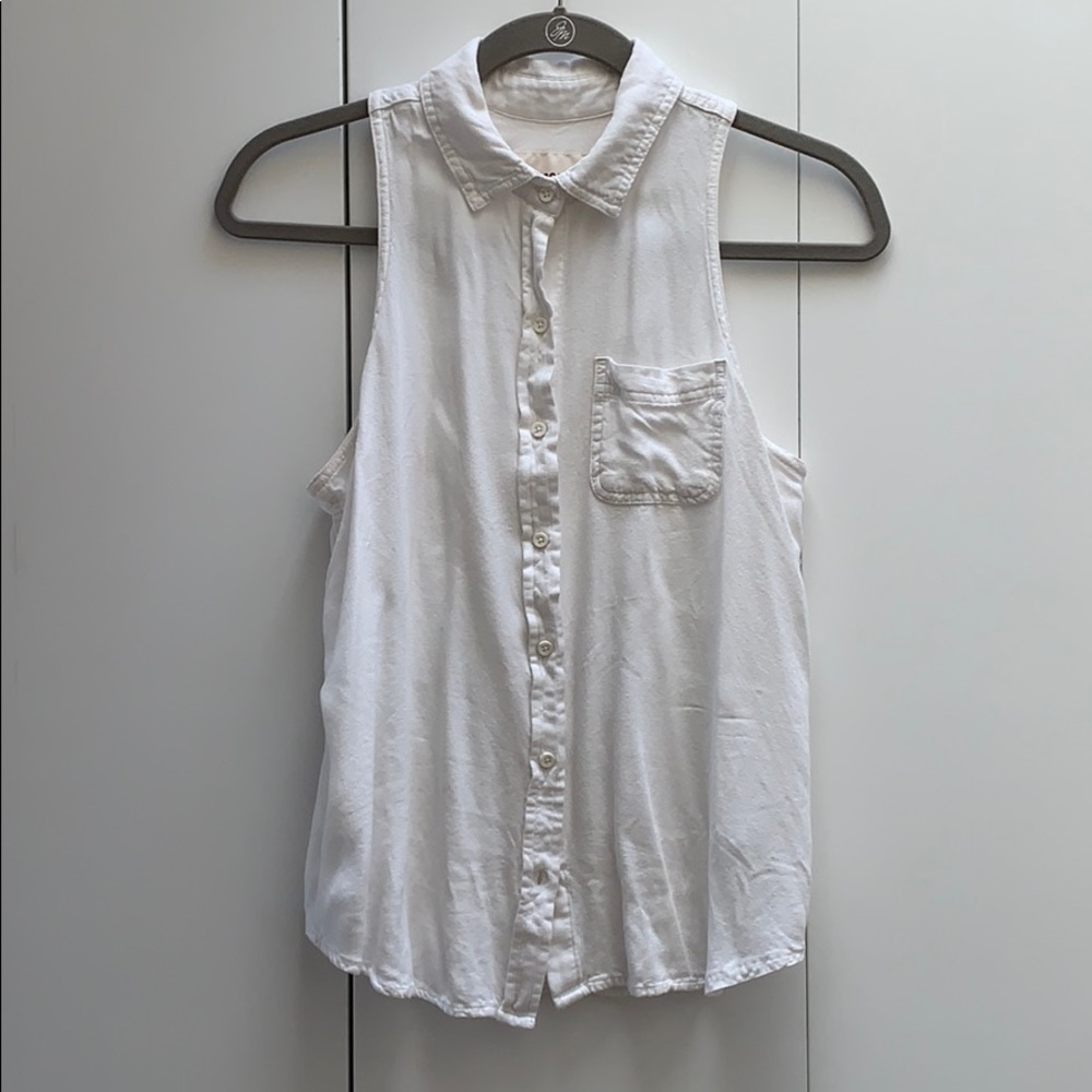 Sleeveless Button-Up Blouse